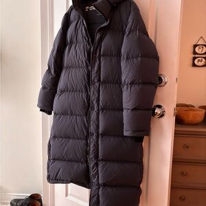 Long Aritzia Superpuff Coat